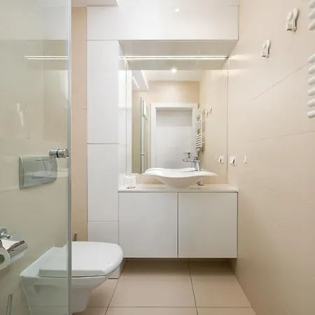 Chocimska Urban Peace By Bookinghost