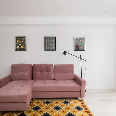 Chocimska Urban Peace By Bookinghost * ワルシャワ