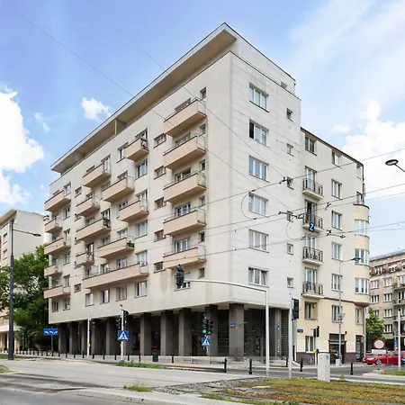 Chocimska Urban Peace By Bookinghost